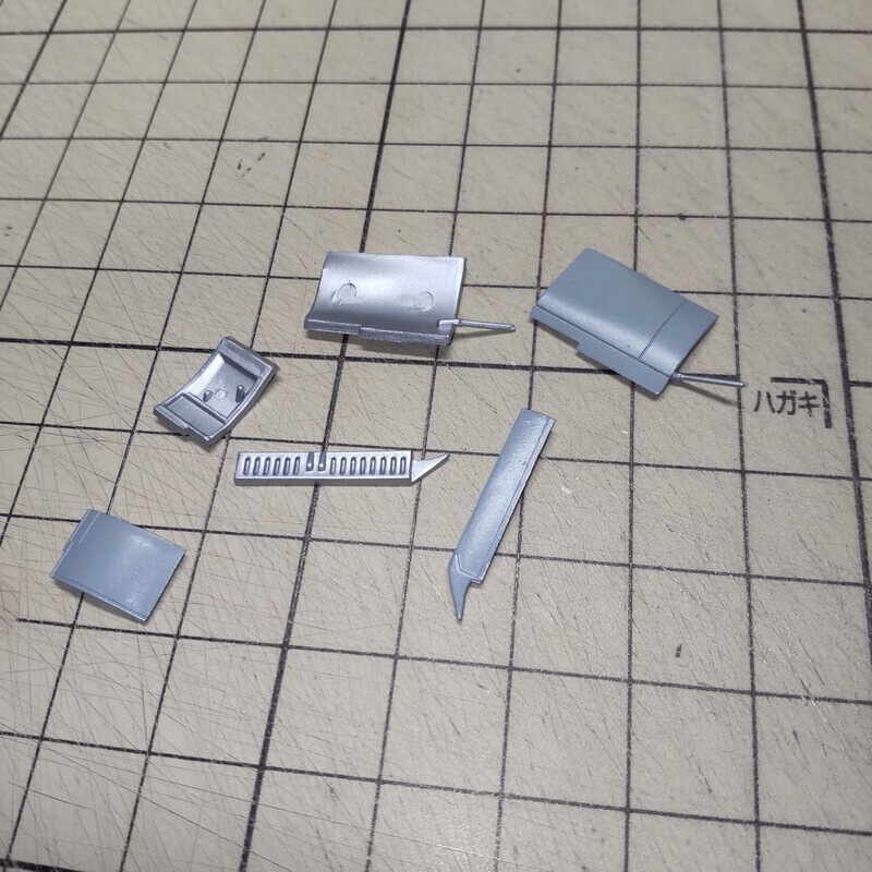 脚庫扉のマスキング除去