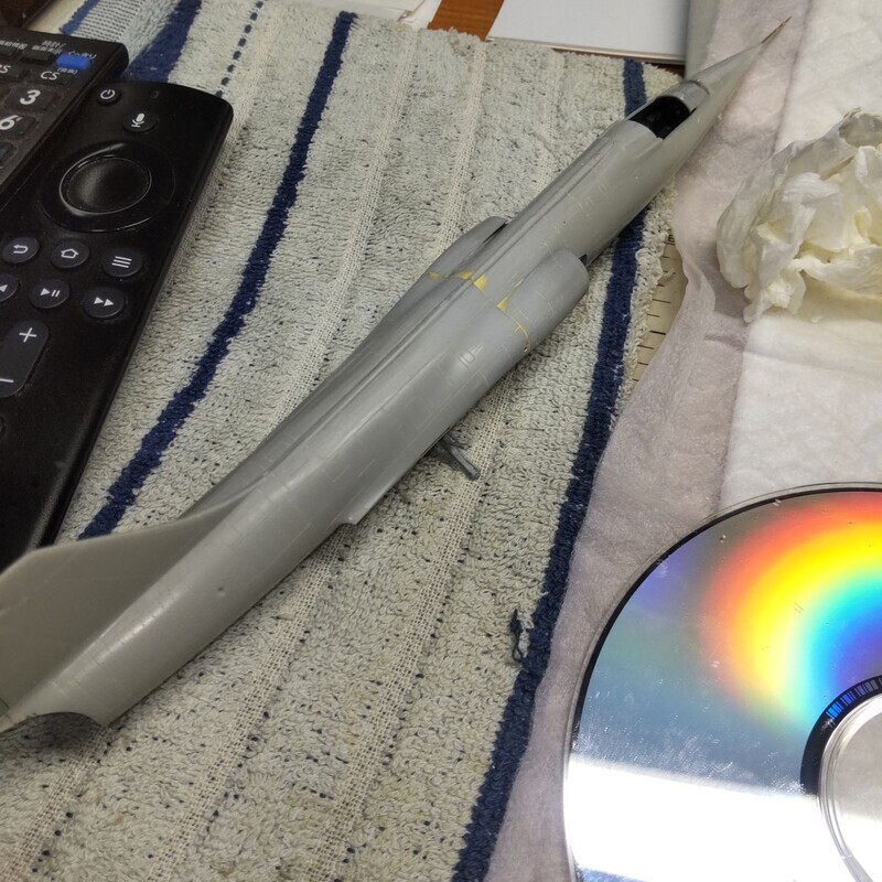 ヤスリがけ