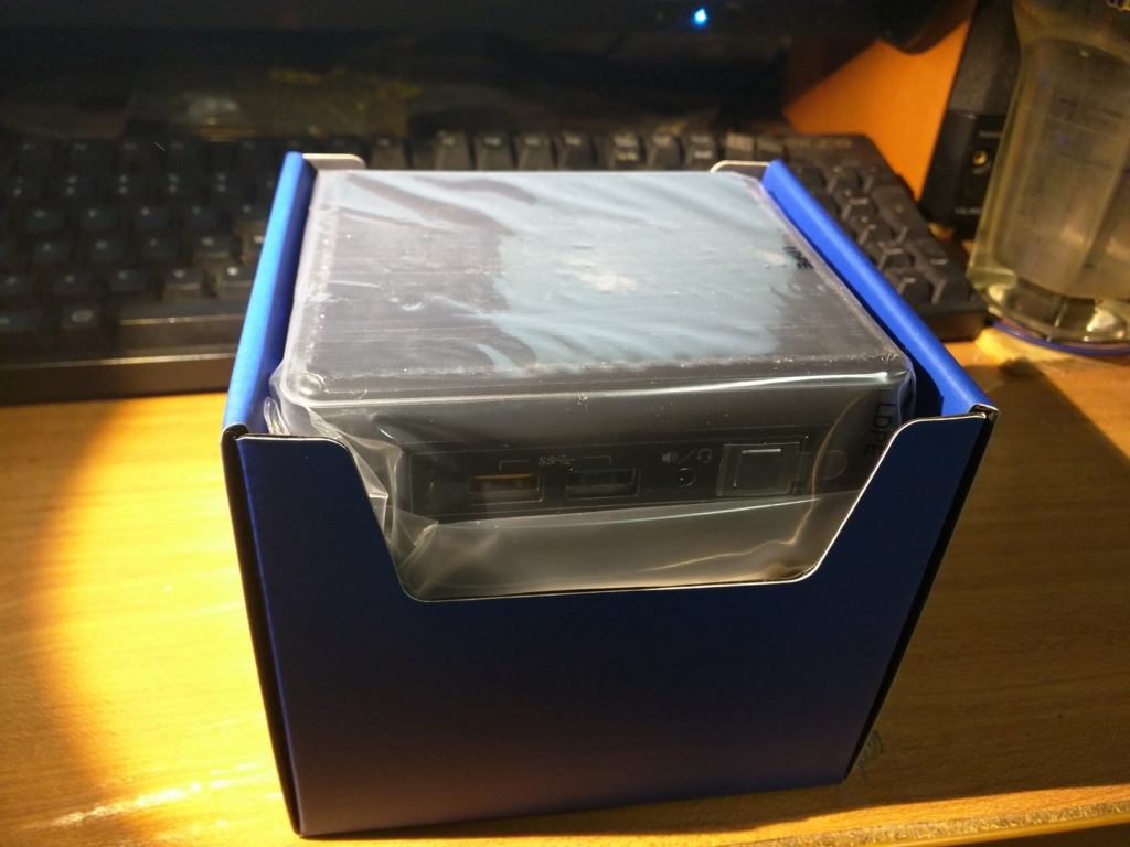 手のひらにお弁当箱つめて。（Intel NUC NUC6CAYH買ってみた） - Think