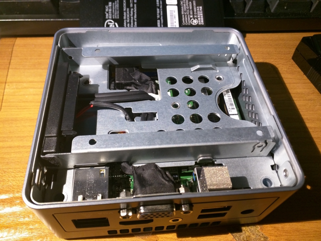 手のひらにお弁当箱つめて。（Intel NUC NUC6CAYH買ってみた） - Think