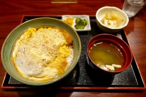 カツ丼(700円)+大盛り(50円)【蓋なし】