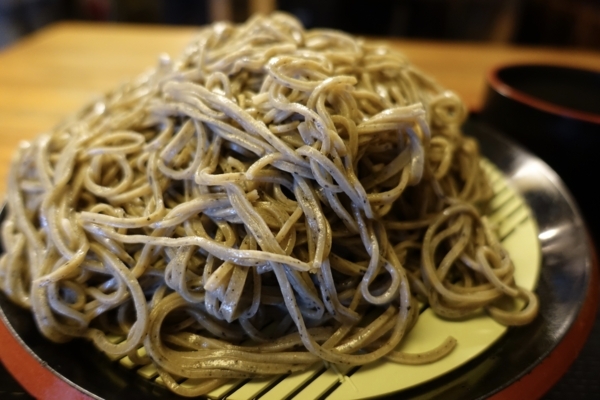 大盛の黒胡麻ダッタン蕎麦