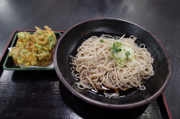 冷やし　海老と春菊のかきあげそば(500円)