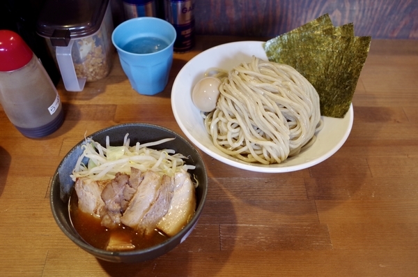 ガッツリしょうゆつけ麺(780円)