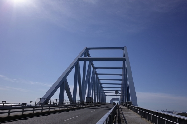 東京ゲートブリッジの歩道