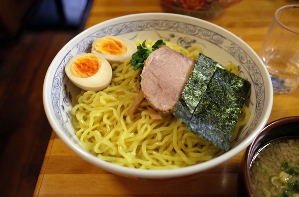 麺と具の丼