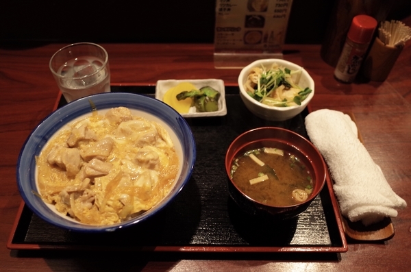 親子丼(650円)+大盛(50円)【蓋なし】