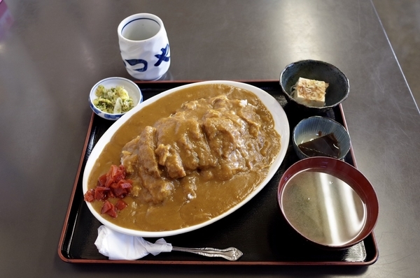 カツカレー(1000円)+大盛(100円)