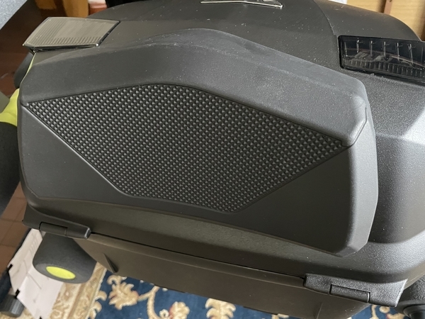 バックレスト装着完了