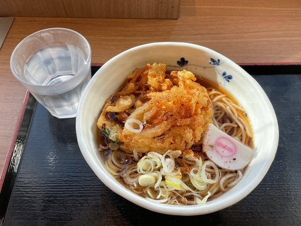 かき揚げそば(460円)