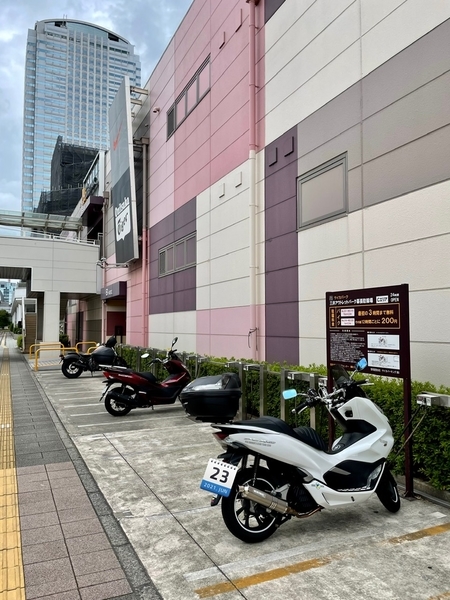 海浜幕張のバイク置き場