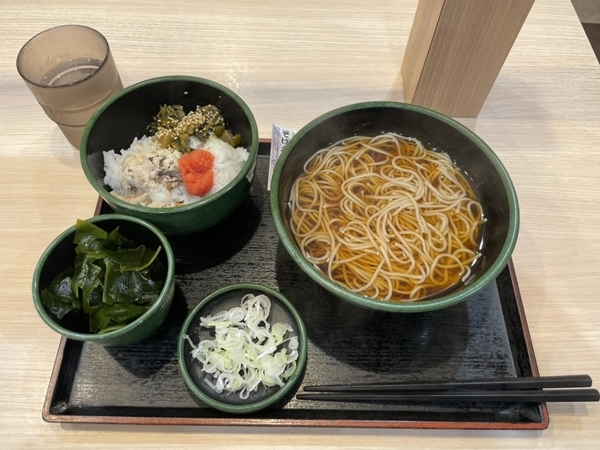 焼鯖明太高菜ごはんセット【温】(550円)+三陸わかめ(100円)