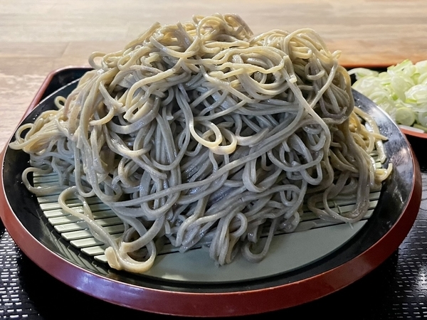 大盛のダッタン蕎麦