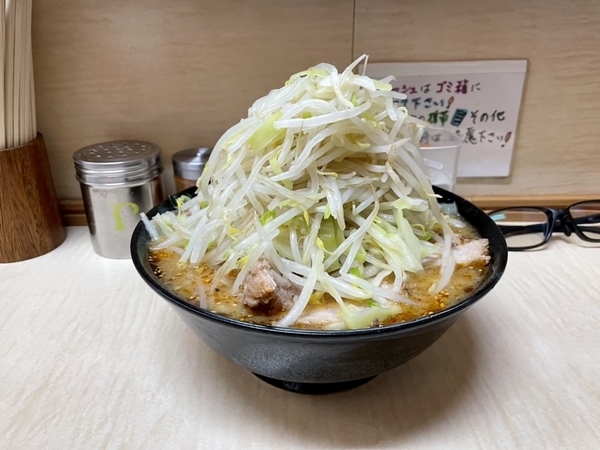 みそラーメン(800円)自動ヤサイ