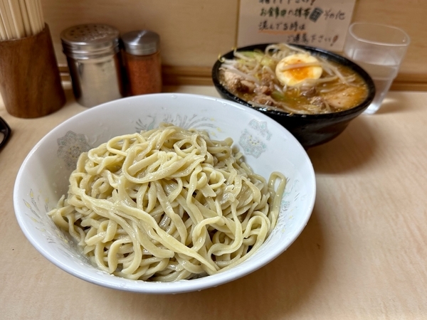つけ麺(麺)自動ヤサイ