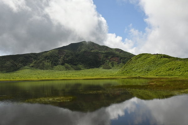 阿蘇山 Mt. Aso! Hiking the Taka & Naka Peaks via the Sensuikyo