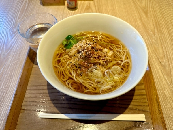 肉ごぼう蓮根そば(760円)