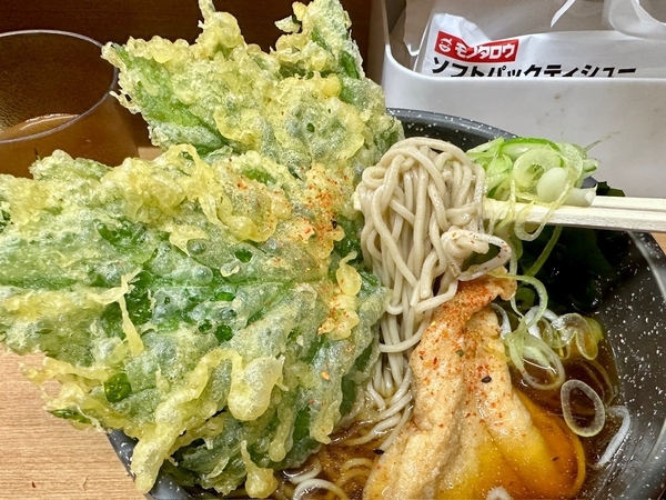 蕎麦を手繰る