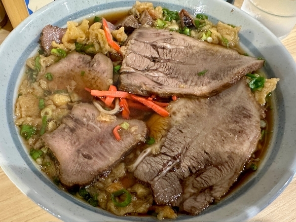 茹で牛タン