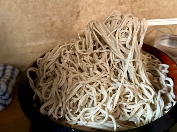 そのまま手繰る