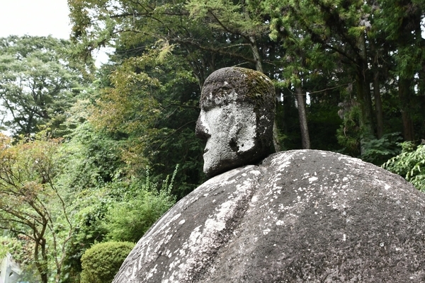 万治の石仏