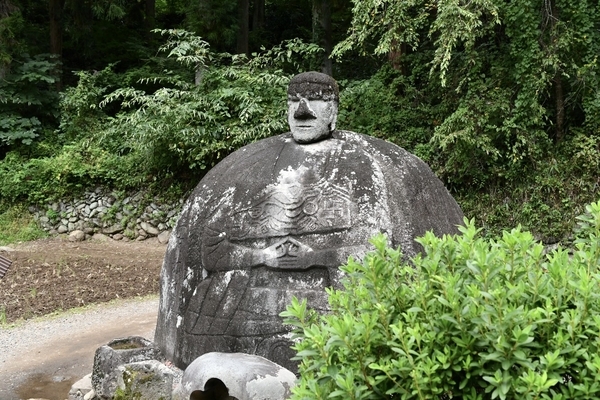 万治の石仏