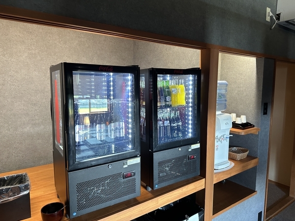 ラウンジのフリードリンク