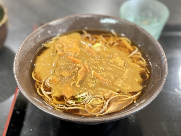 カレールーをかけそばへ