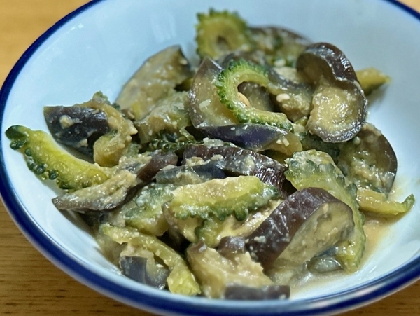 ゴーヤと茄子の味噌炒め
