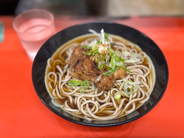 いかげそそば(350円)+大盛(50円)