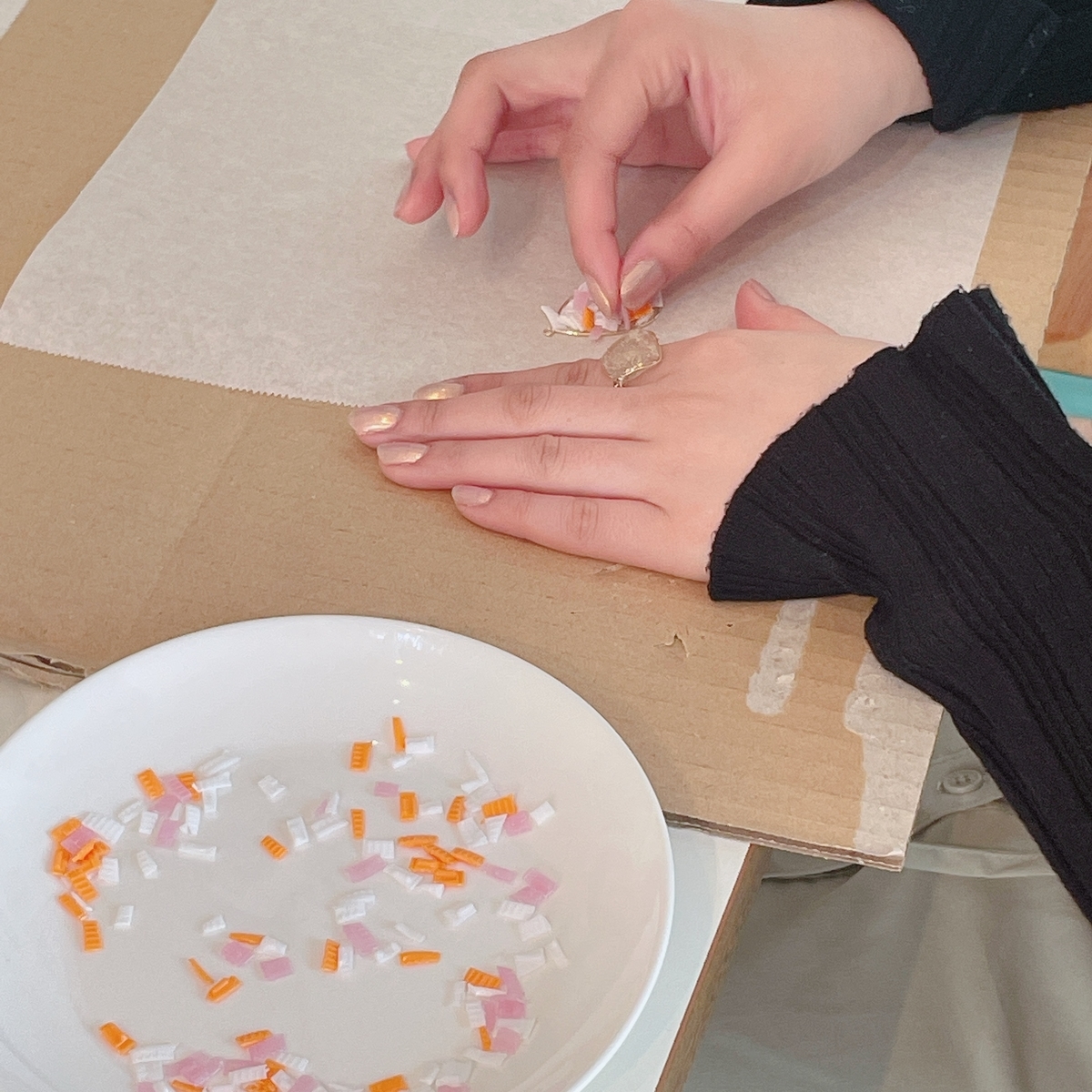 イベントレポート Laule A ワークショップ 廃プラスチックでアクセサリーを作ろう 株式会社マルラニ 広報ブログ