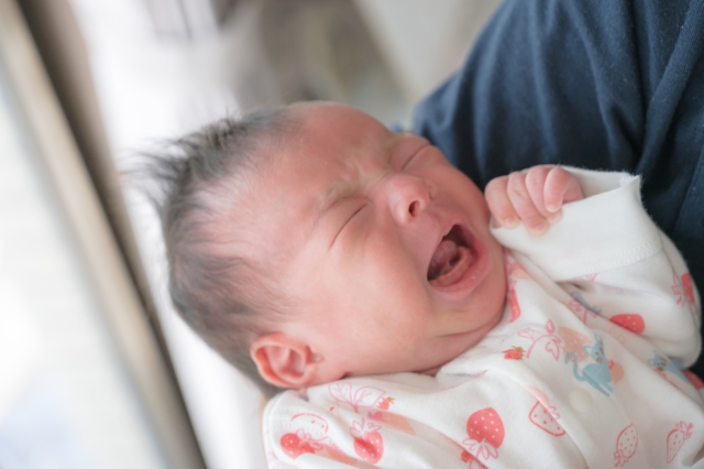 チャイルドシートで泣いてしまう赤ちゃんが簡単に泣き止む方法 0歳育児のママの子育てを応援ブログ ママの笑顔の源 チャイルドシートで泣いてしまう赤ちゃんが簡単に泣き止む方法 0歳育児のママの子育てを応援ブログ ママの笑顔の源