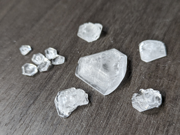 ミョウバン結晶