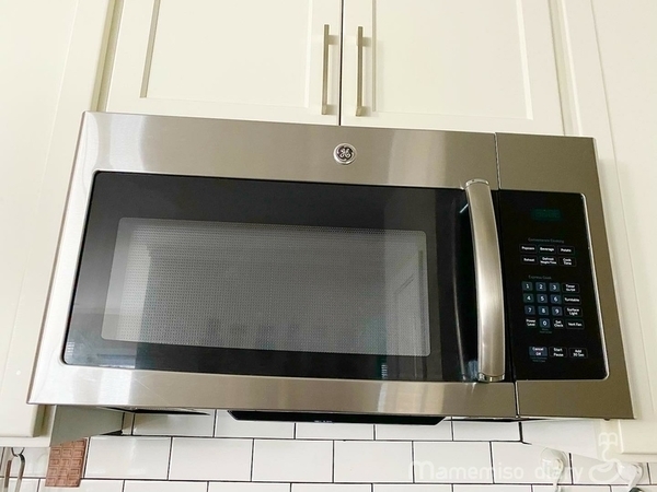 ロシア語 レンと六番 217)《レンと六番/Wrenn and Six》[