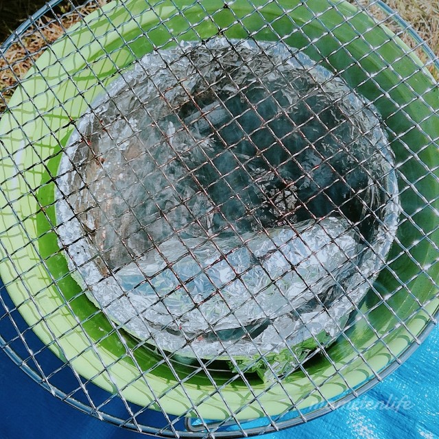 サツマイモを焼いているところ