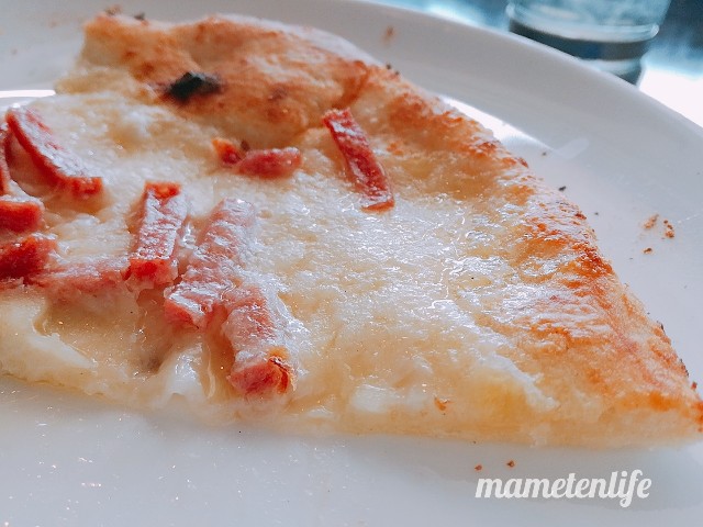 ラ・ポルタブルー(Pizzeria eBar LA PORTA BLU)のピッツア生地アップ