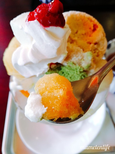 あんみつ屋カフェの栗きんとん