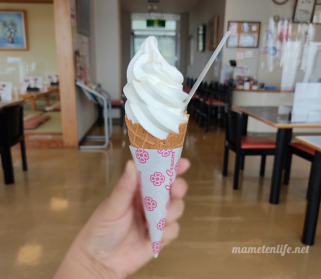 道の駅越後出雲崎天領の里レストラン陣やの良寛牛乳ソフトクリーム