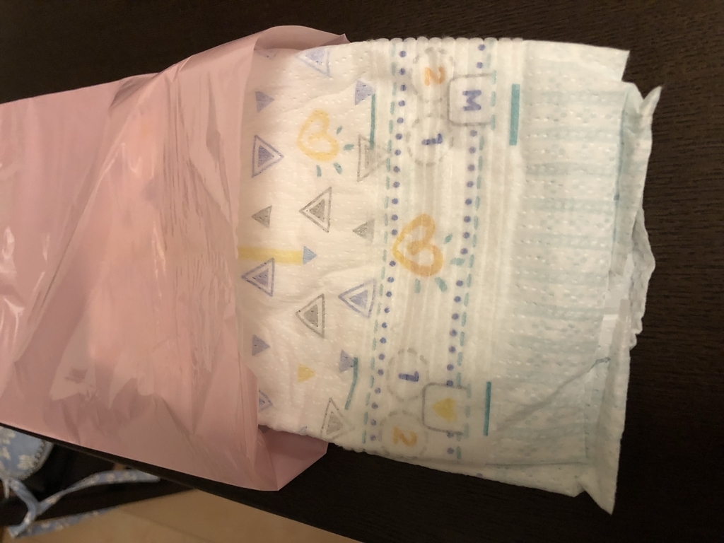おむつの捨て方 おむつが臭わない袋 のssサイズがいい感じ まめぞうの育児ブログ