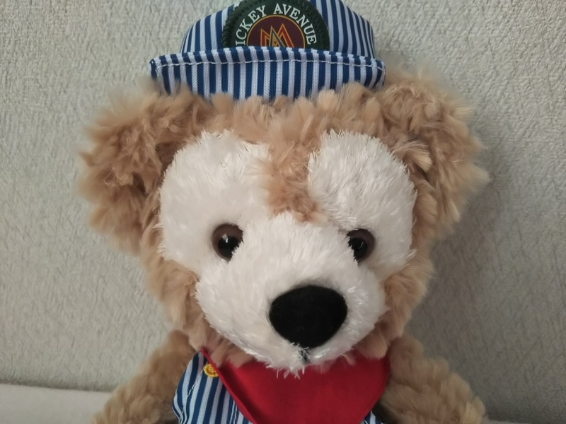 ダッフィーぬいぐるみ、世界の違い＊顔・足・タグ・大きさetc