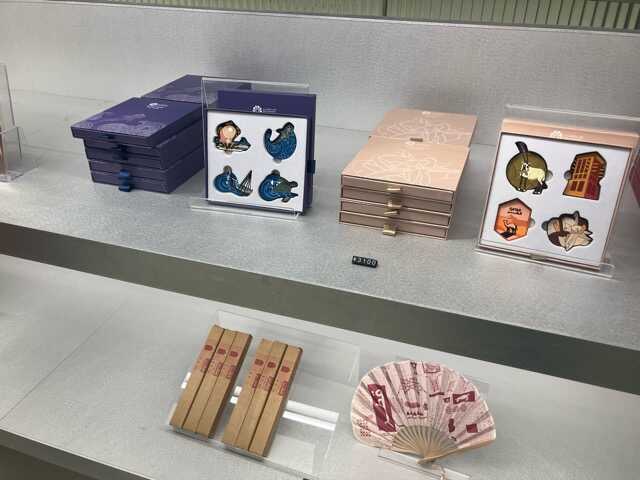万博、カタール館＊グッズ紹介、一部休憩できるスポット - アラサー