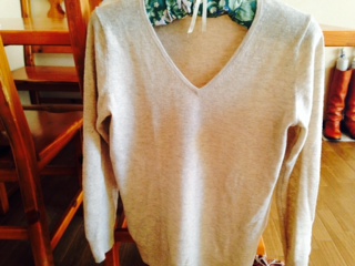 マオメイド　Vニット画像