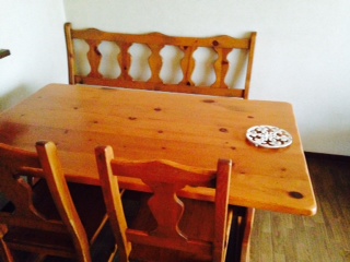 ダイニングテーブル