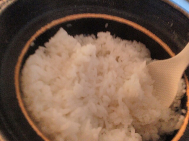 土鍋で炊いた御飯画像