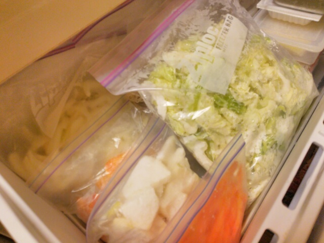 冷凍庫の冷凍野菜画像