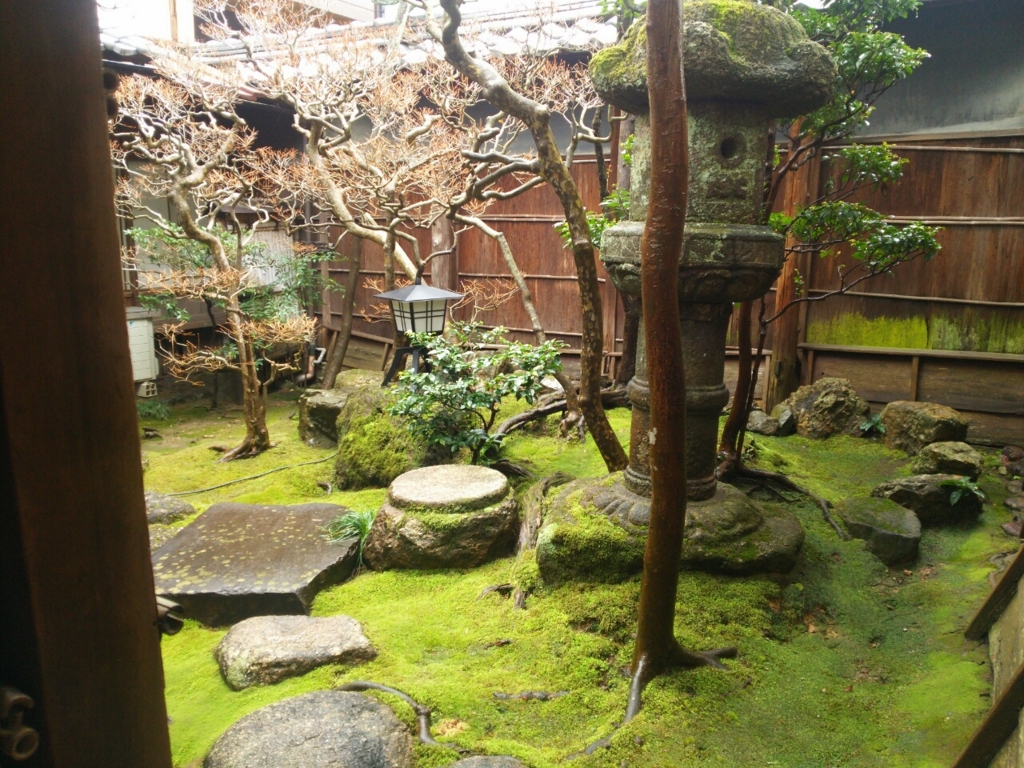 酒蔵の中庭画像
