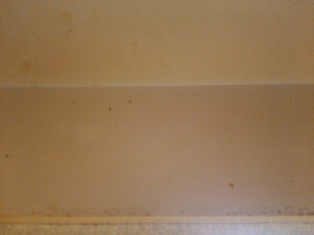 油で汚れたキッチンの天井画像