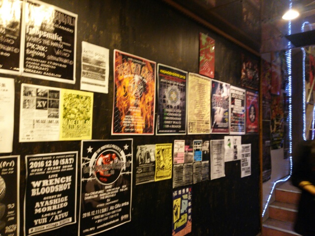 ライブハウスの階段画像