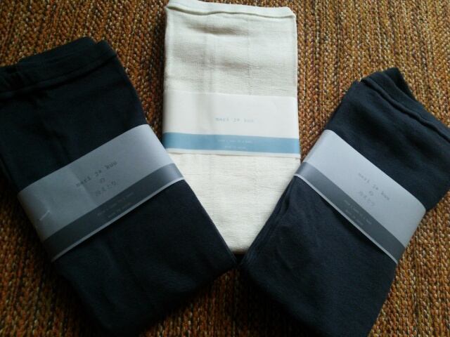 meri ja kuu(メリヤクー)の10分丈
シルクレギンス