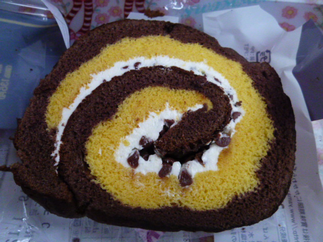 ファミリーマートのチョコバナナロール スイーツ大好き主婦の日常奮闘日記